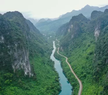 Phong Nha - Vẻ Đẹp Tiềm Ẩn